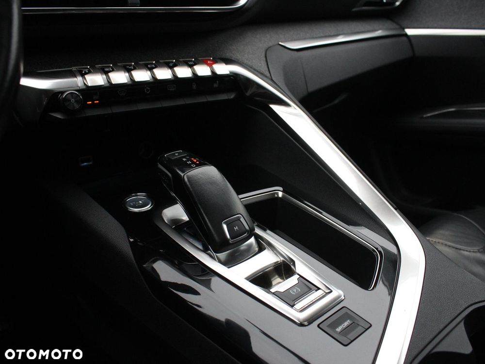 Peugeot 3008 1.2 PureTech Allure Pack S&S EAT8 - 14