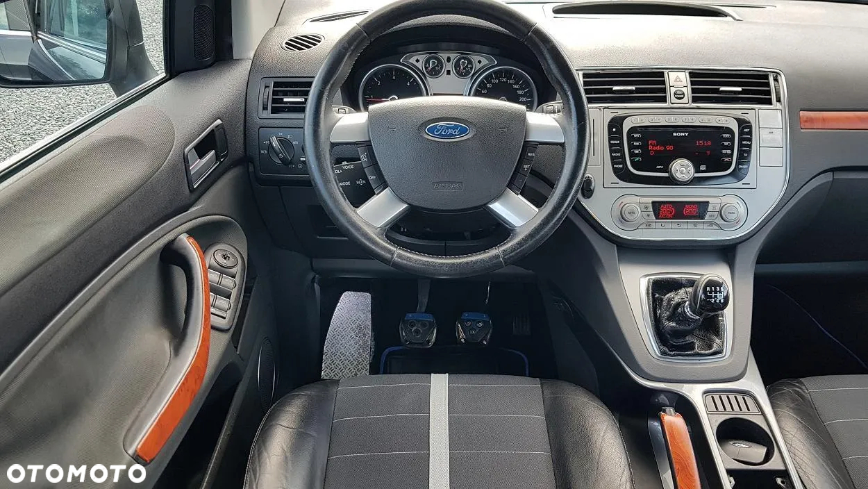 Ford Kuga 2.0 TDCi 4x4 Titanium - 16