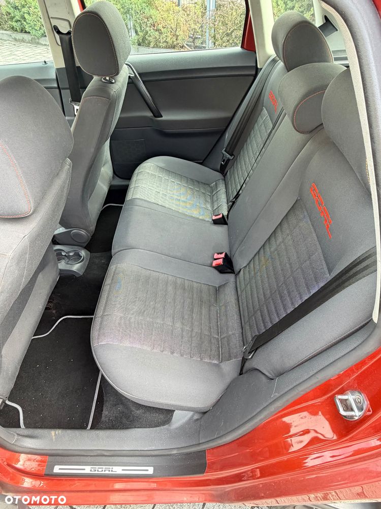 Volkswagen Polo - 6
