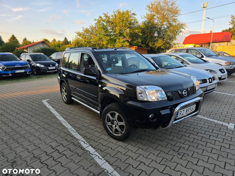 Nissan X-Trail 2.5 4x4 Sport - 1