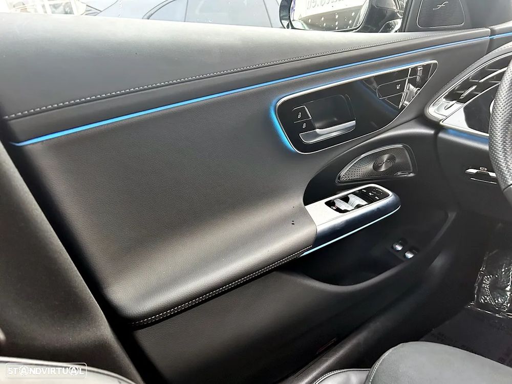Mercedes-Benz E 300 e AMG Line - 13
