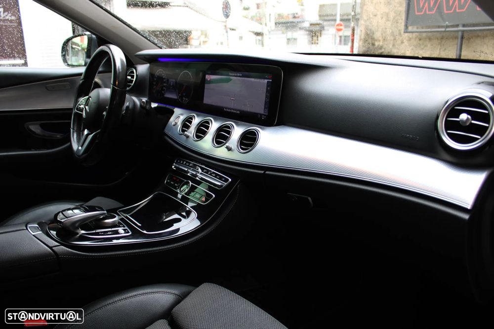 Mercedes-Benz E 300 de Exclusive Line - 32