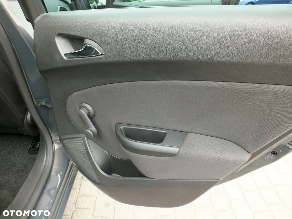 Opel Astra - 24