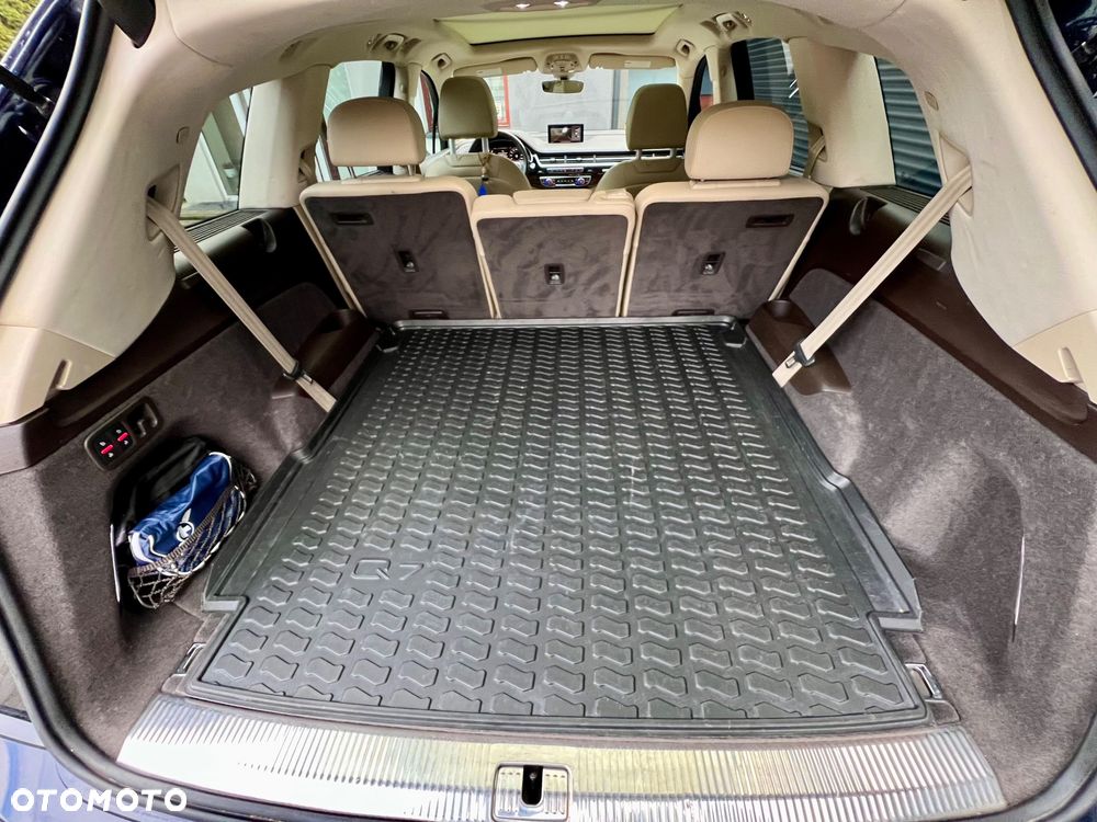 Audi Q7 3.0 TFSI Quattro Tiptronic - 11