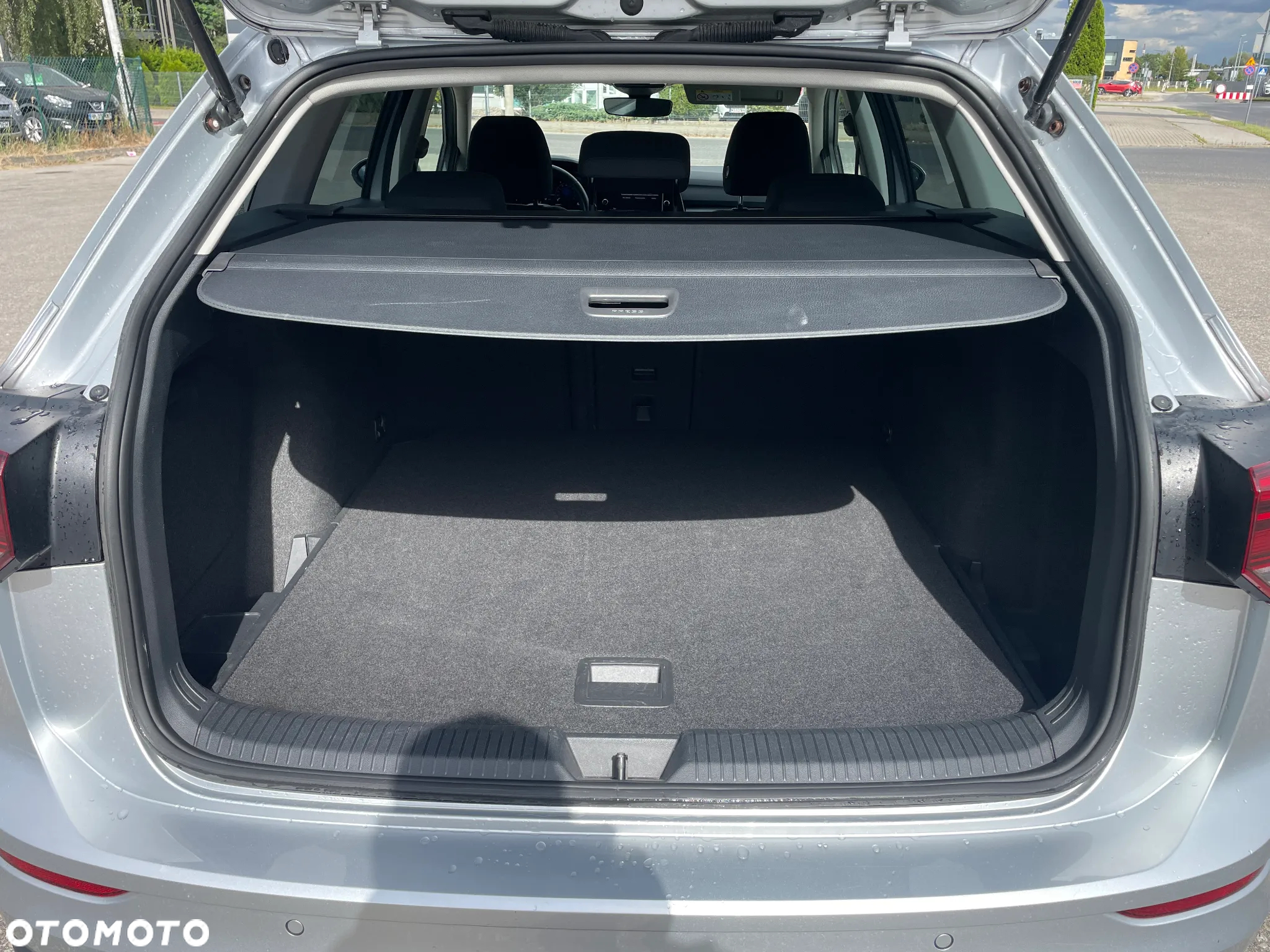 Volkswagen Golf VIII 2.0 TDI Life - 11