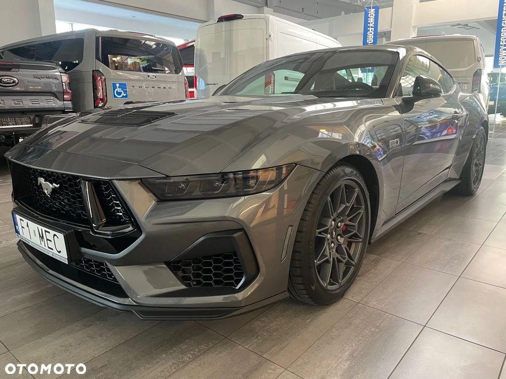 Ford Mustang - 12
