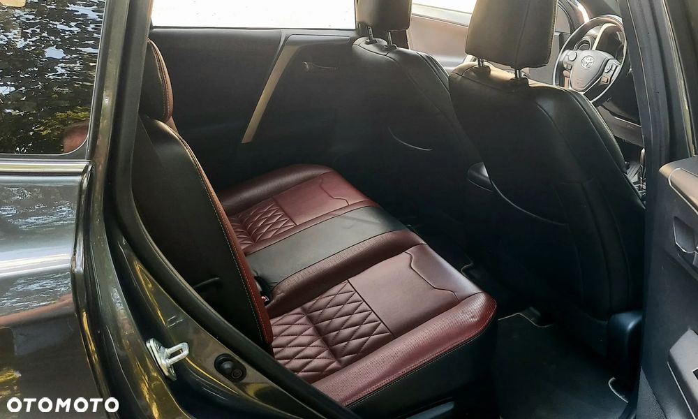 Toyota RAV4 - 17