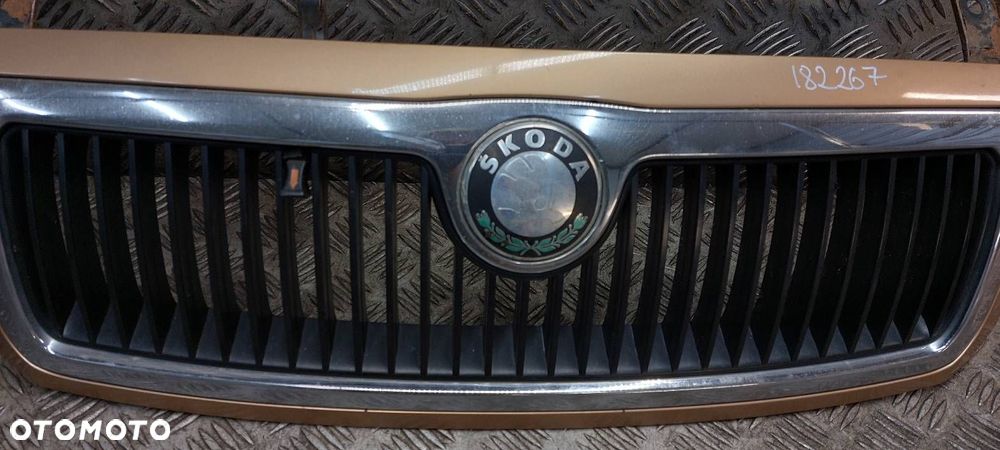 GRILL ATRAPA CHŁODNICY FABIA I 9601 - 4