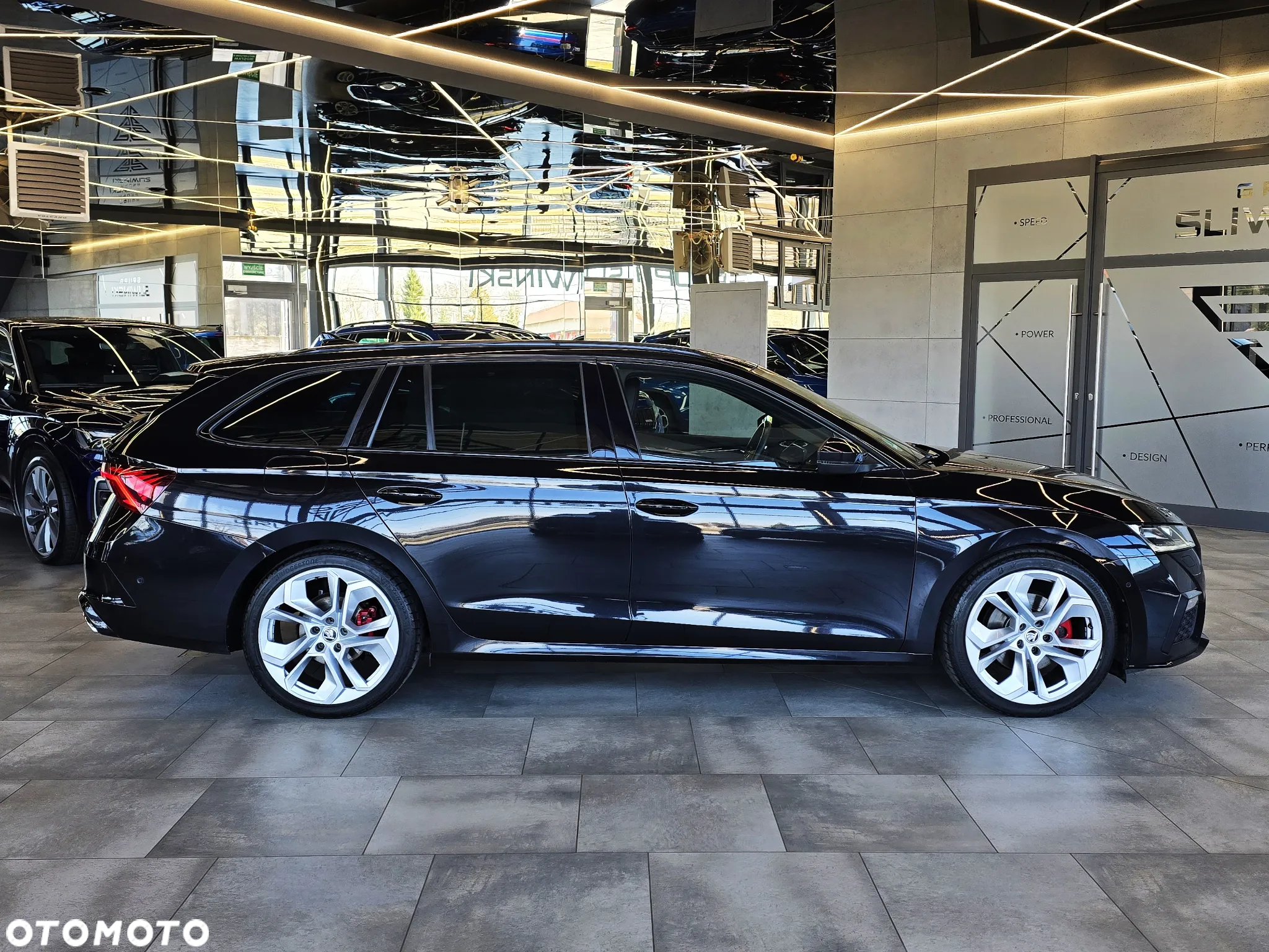 Skoda Octavia 2.0 TDI DSG 4x4 RS Plus - 11