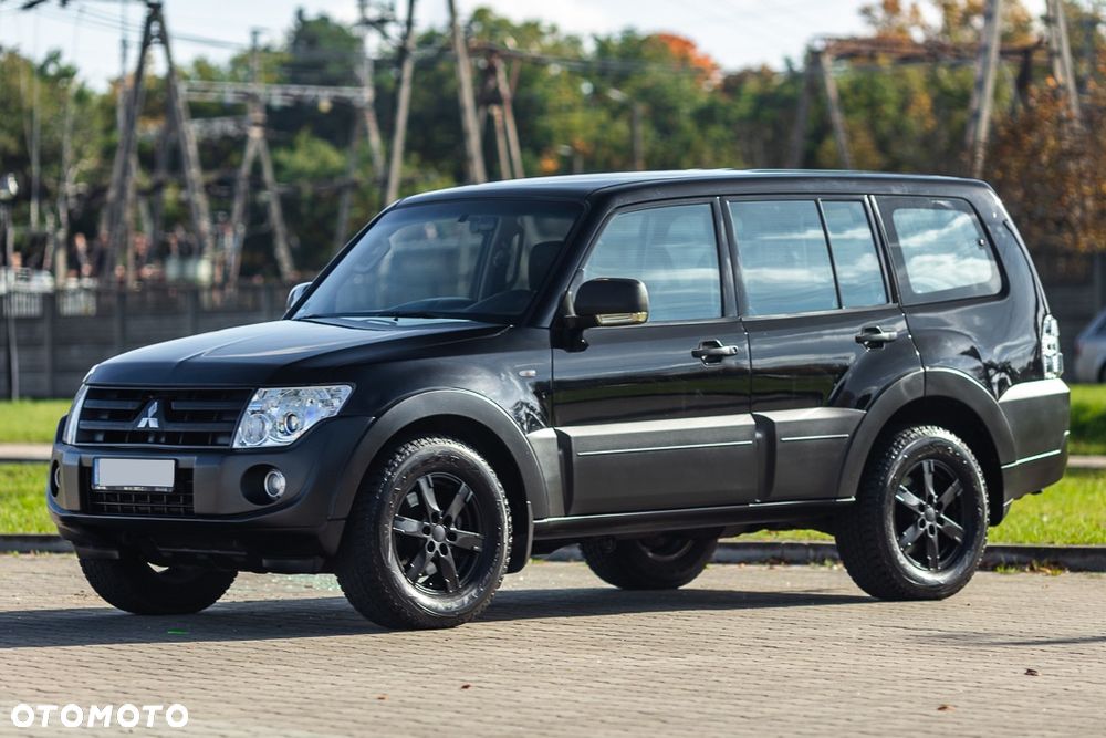 Mitsubishi Pajero 3.2 DI-D Invite - 4