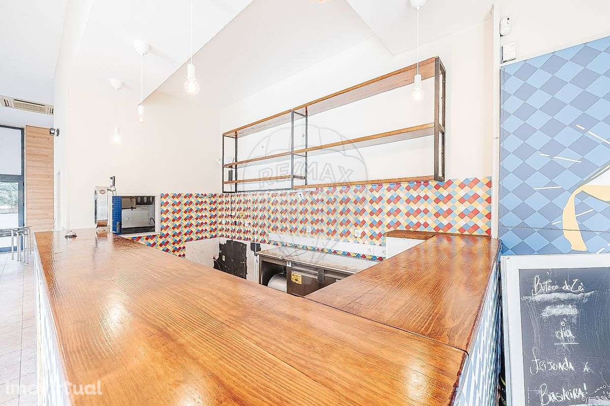 Loja  para arrendamento - Grande imagem: 3/50