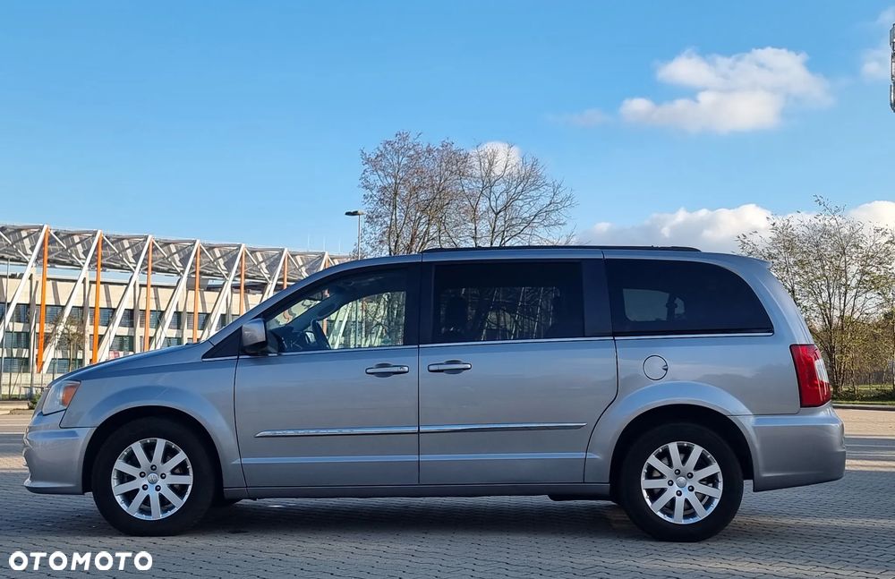 Chrysler Town & Country 3.6 Touring - 4