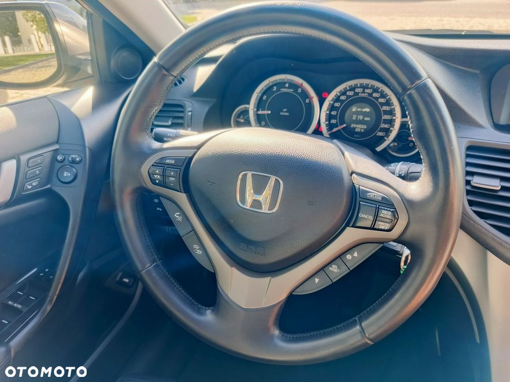 Honda Accord 2.2d Executive Nav - 22