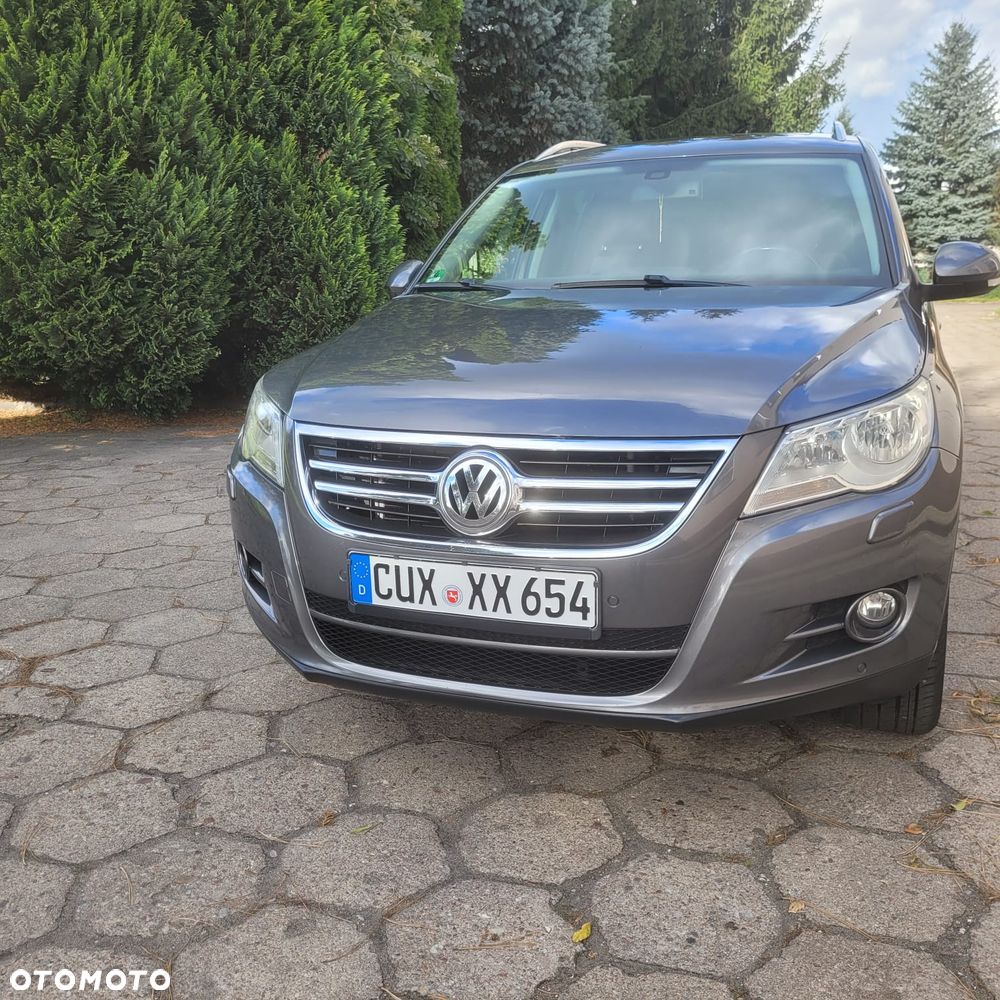 Volkswagen Tiguan - 9