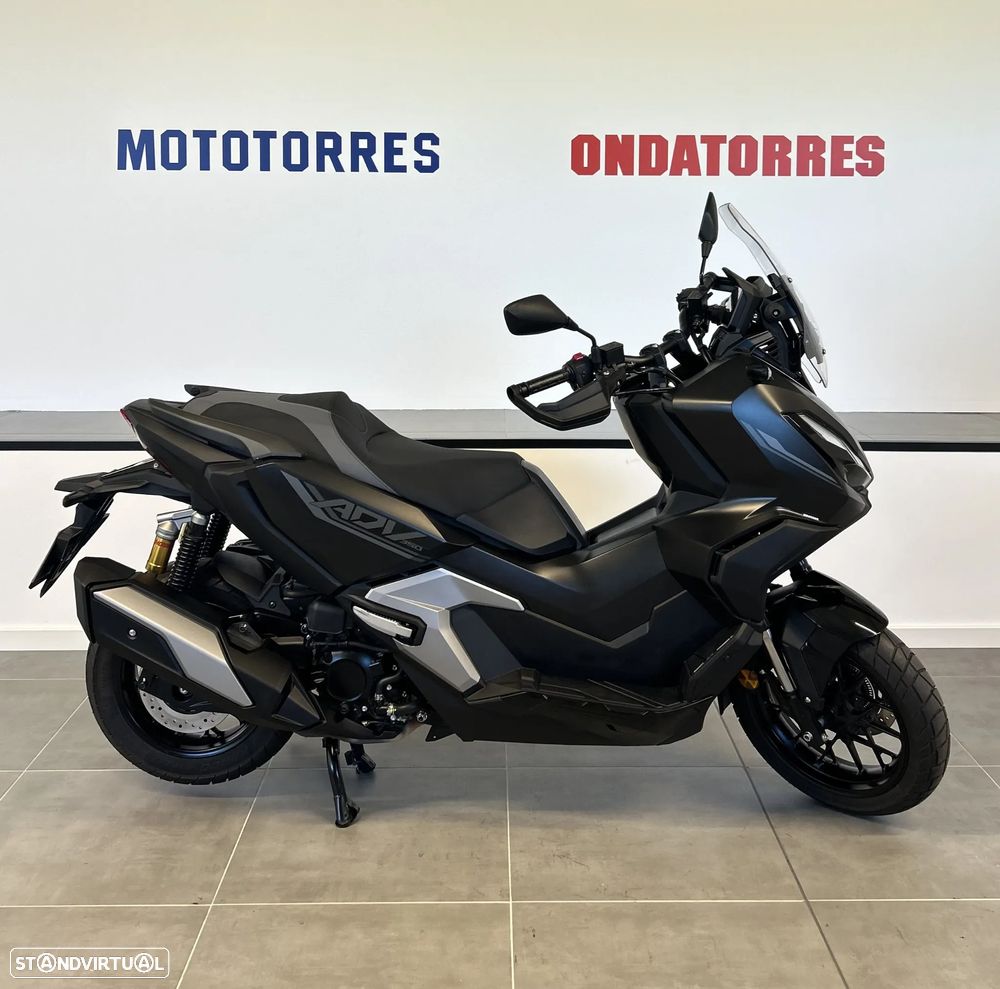 Honda ADV 350 SE - 1