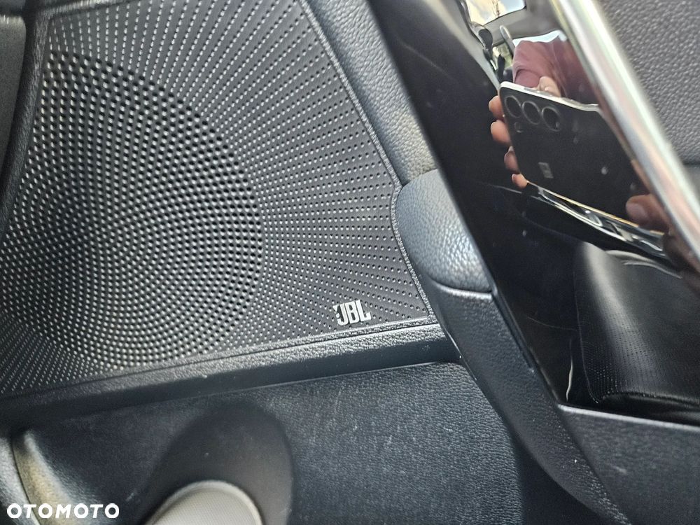 Kia Ceed 1.4 T-GDI DCT OPF Platinum Edition - 26