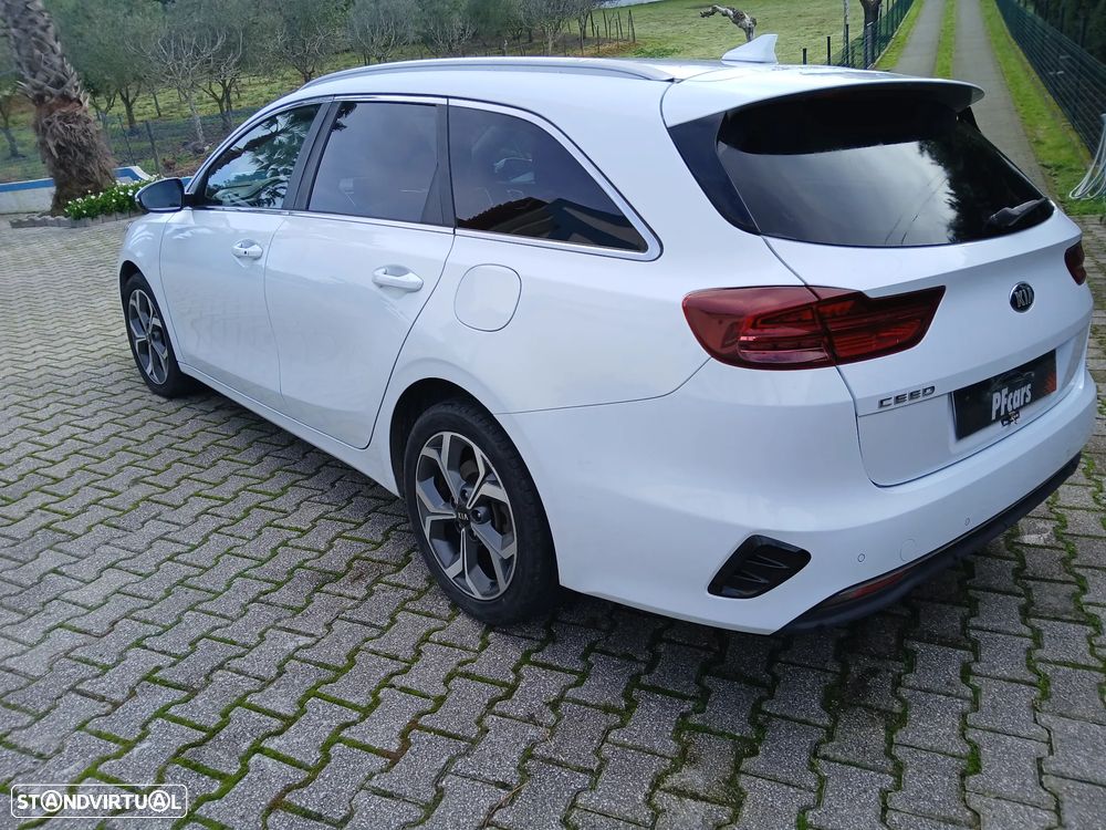 Kia Ceed SW 1.6 CRDi TX+SRF - 3
