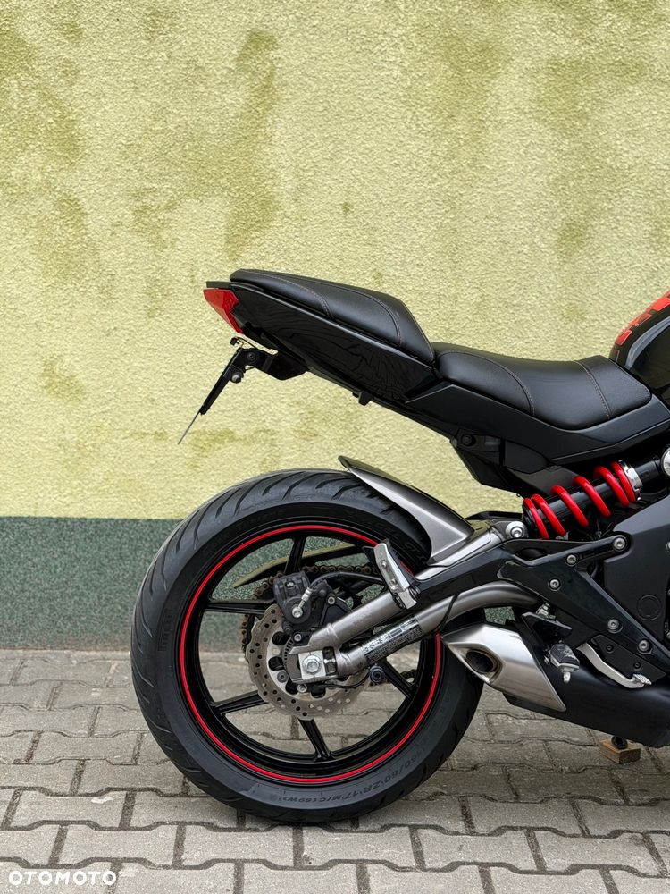 Kawasaki ER - 9