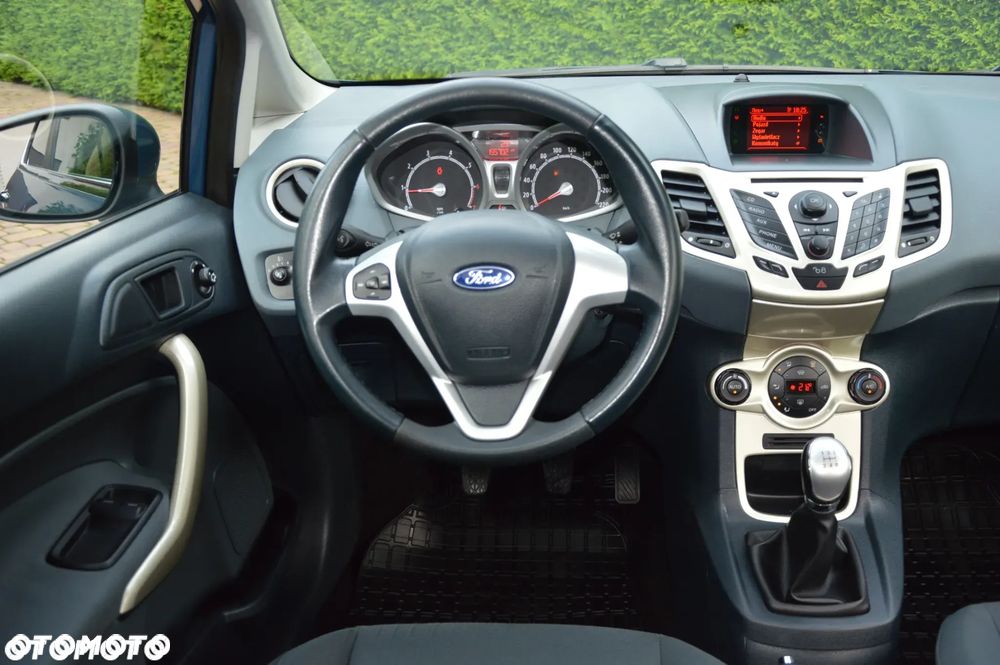 Ford Fiesta 1.6 Ghia EU5 - 16