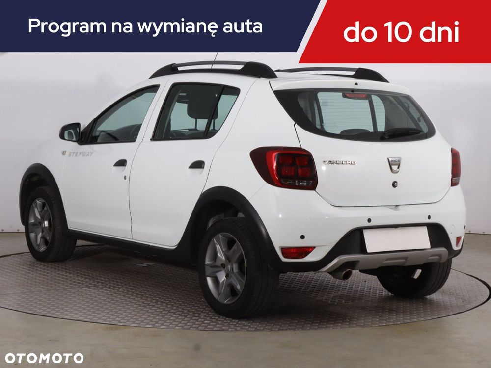 Dacia Sandero - 6
