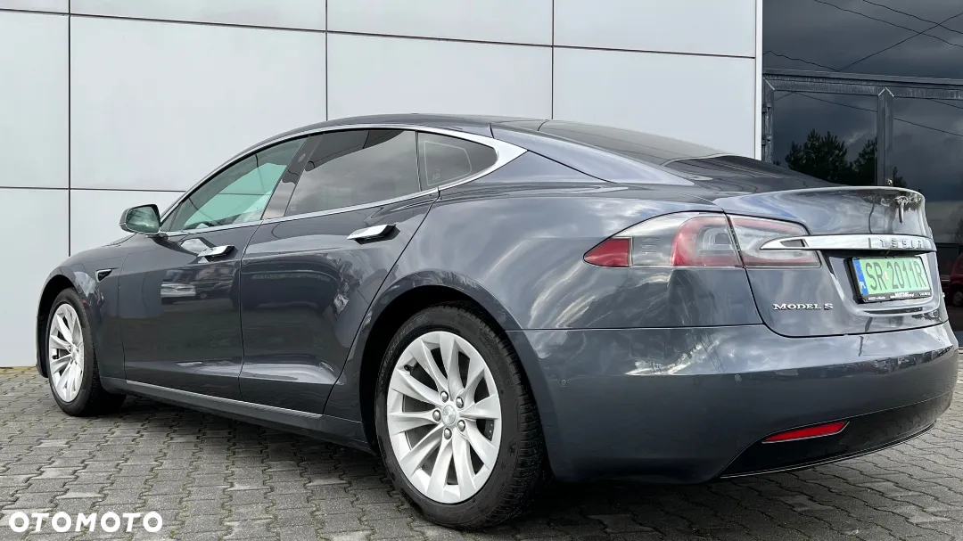 Tesla Model S Standard Reichweite - 3