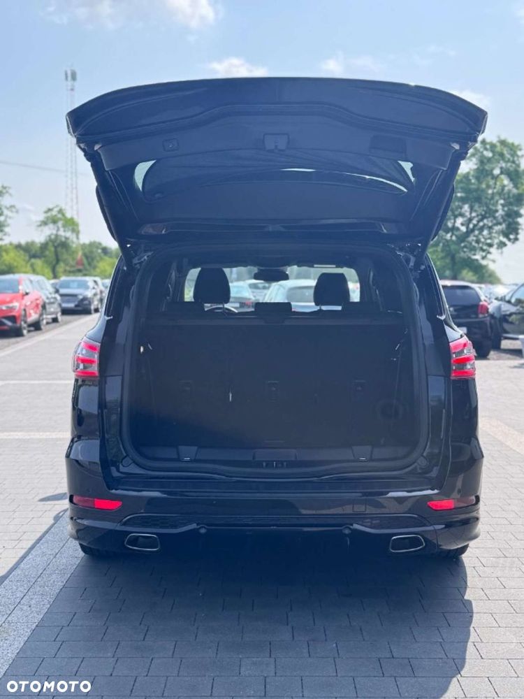 Ford S-Max - 10