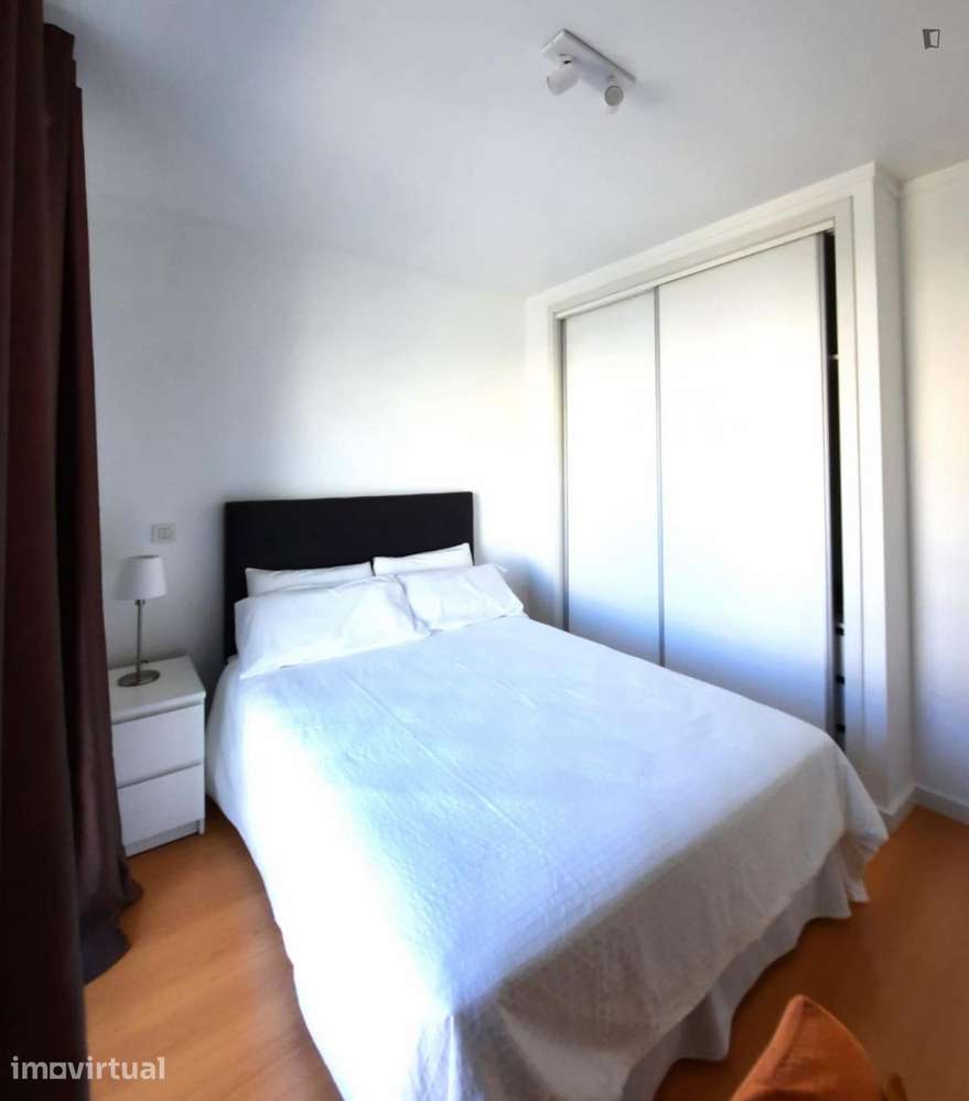 Quarto - localizado em Martim Moniz Lisbon - Grande imagem: 3/17