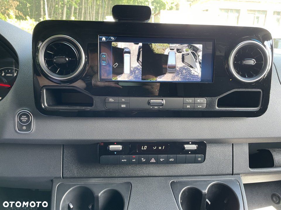 Mercedes-Benz Sprinter - 10