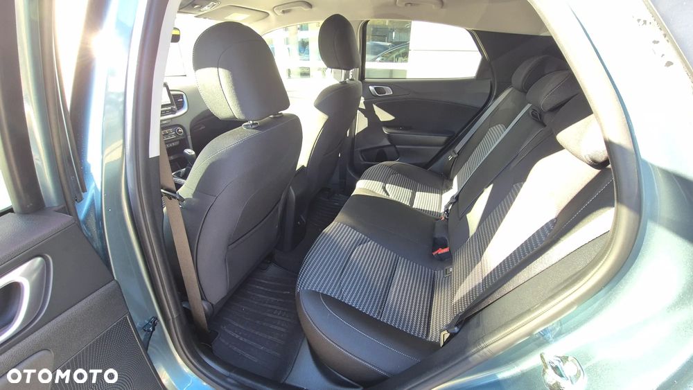Kia XCeed 1.5 T-GDI M - 15