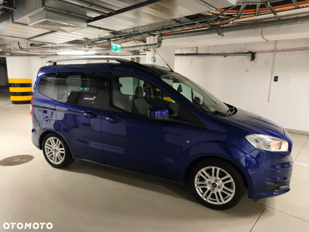 Ford Tourneo Courier 1.0 EcoBoost Titanium - 4