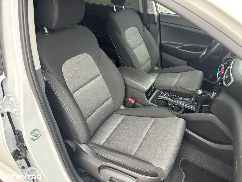 Hyundai Tucson 1.6 CRDi 48V-Hybrid 2WD DCT Select - 34