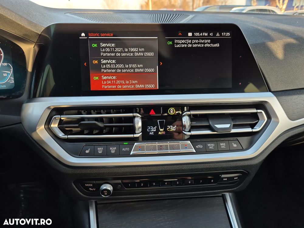 BMW Seria 3 330e Aut. Sport Line - 19