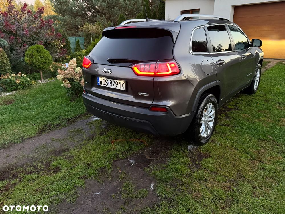 Jeep Cherokee - 27