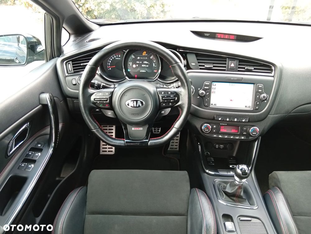 Kia Ceed 1.6 T-GDI GT-Track - 16