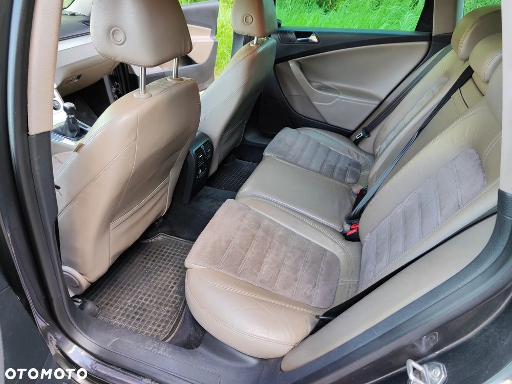 Volkswagen Passat 2.0 TDI DPF 4Mot Highline - 14