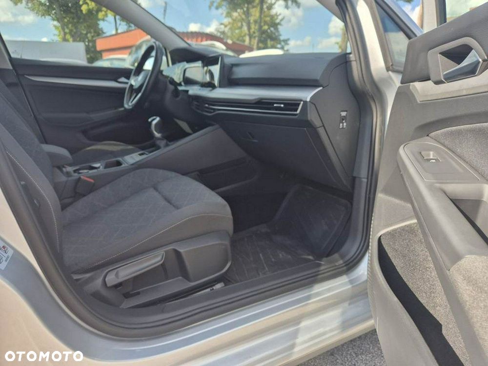 Volkswagen Golf - 38