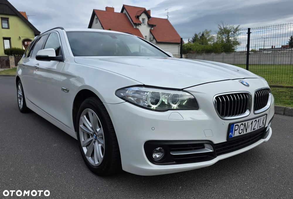 BMW Seria 5 525d xDrive Luxury Line - 3