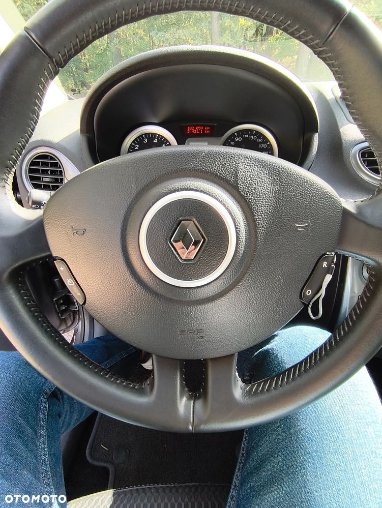 Renault Clio - 7