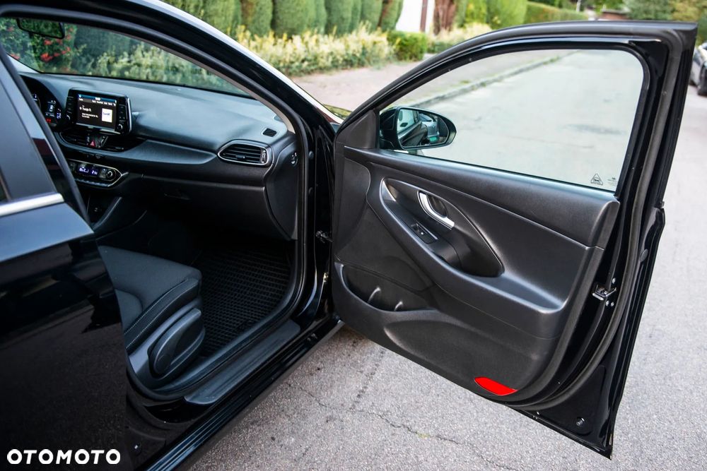 Hyundai i30 1.4 T-GDI YES!+ - 37