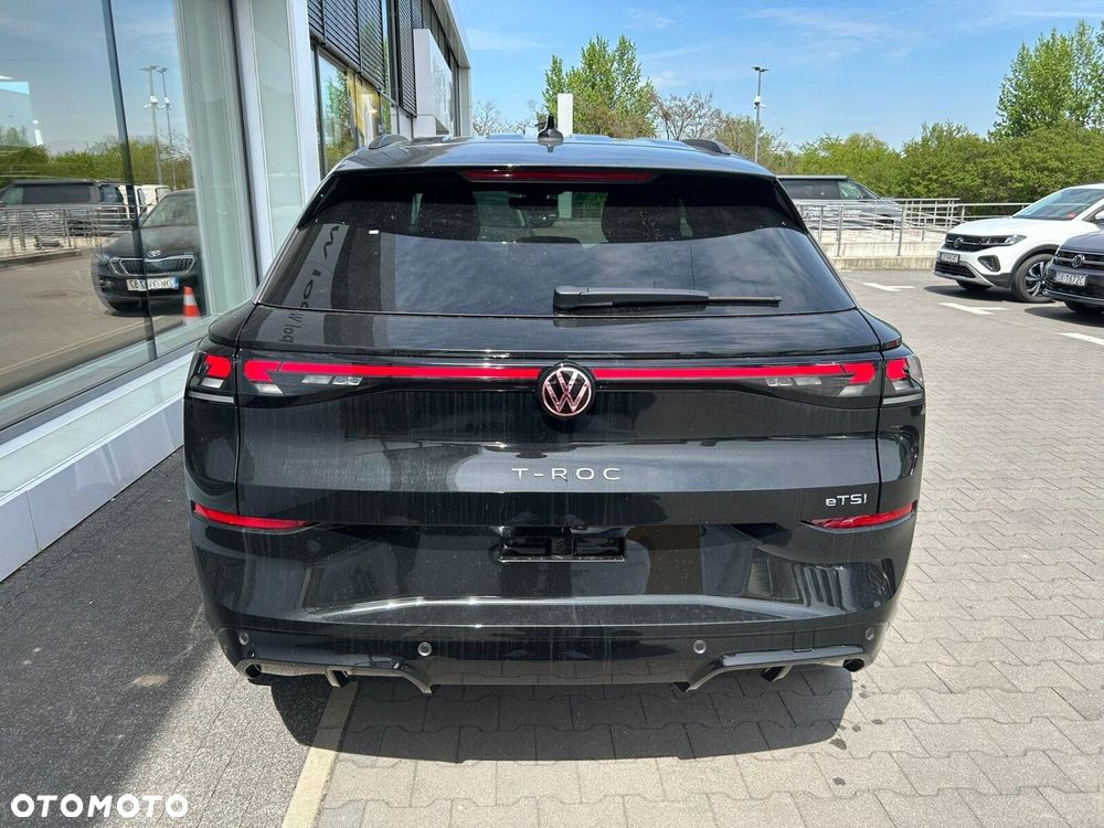 Volkswagen T-Roc - 12