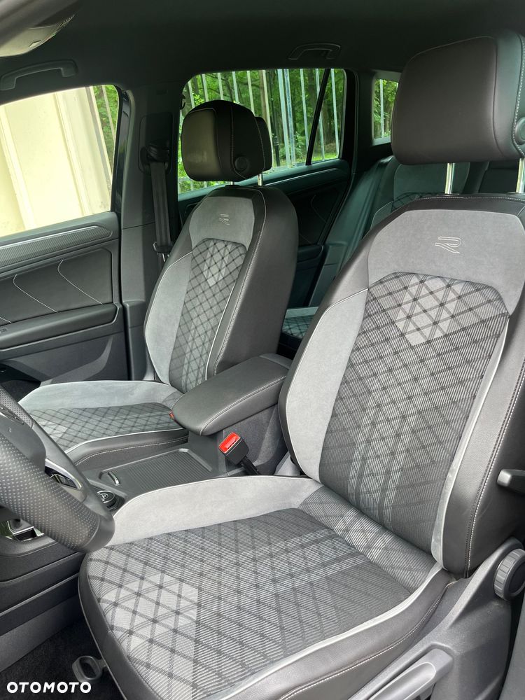 Volkswagen Tiguan 2.0 TDI SCR 4Mot R-Line DSG - 12