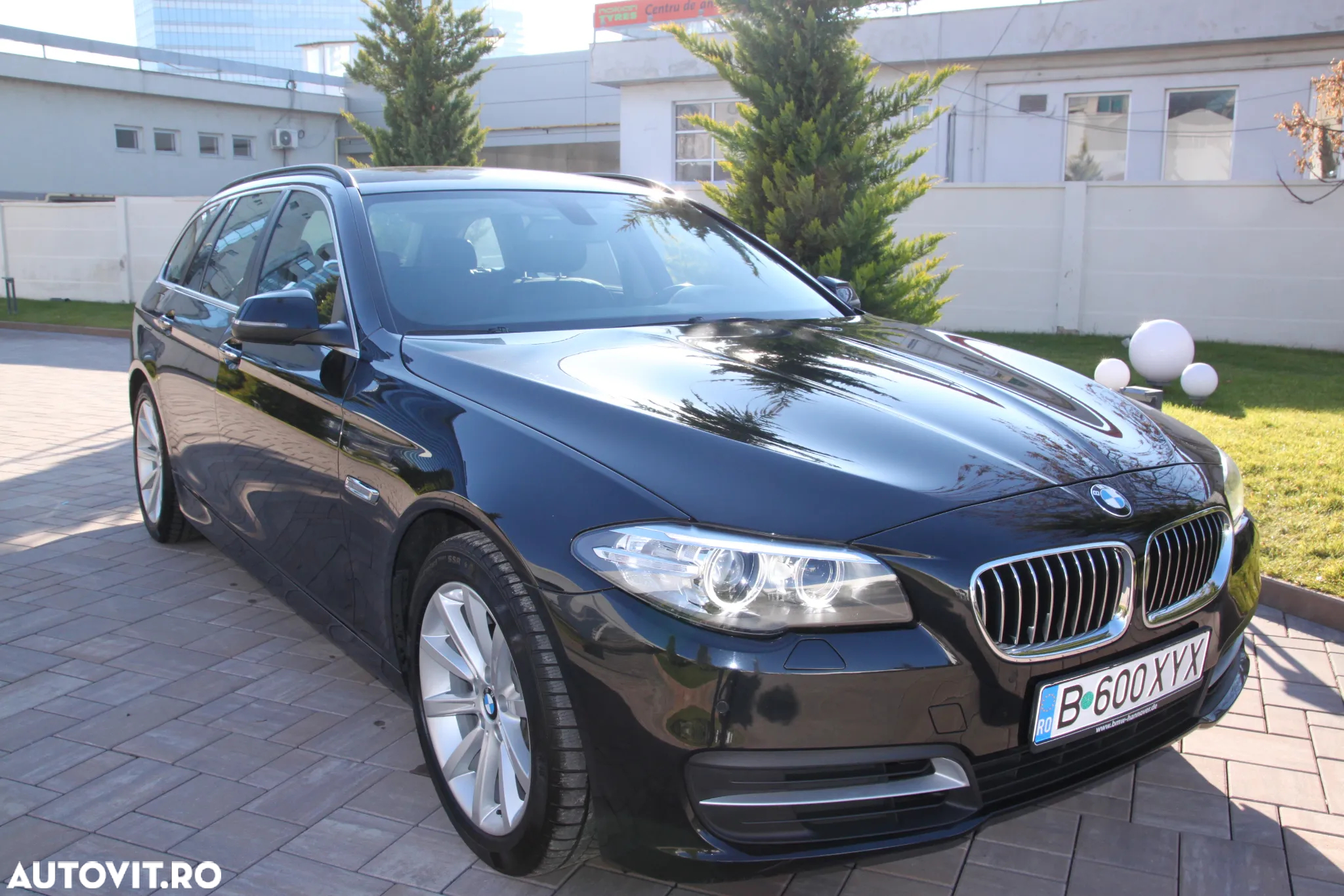 BMW Seria 5 520d xDrive - 3