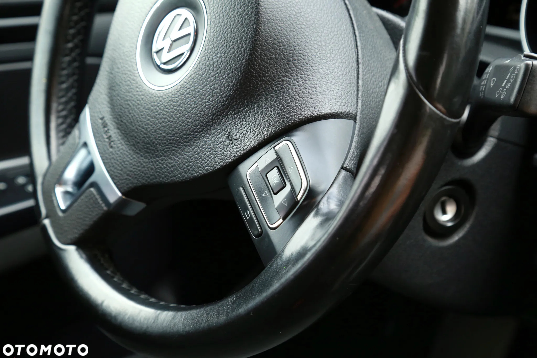Volkswagen Golf 1.6 TDI DPF Comfortline - 27