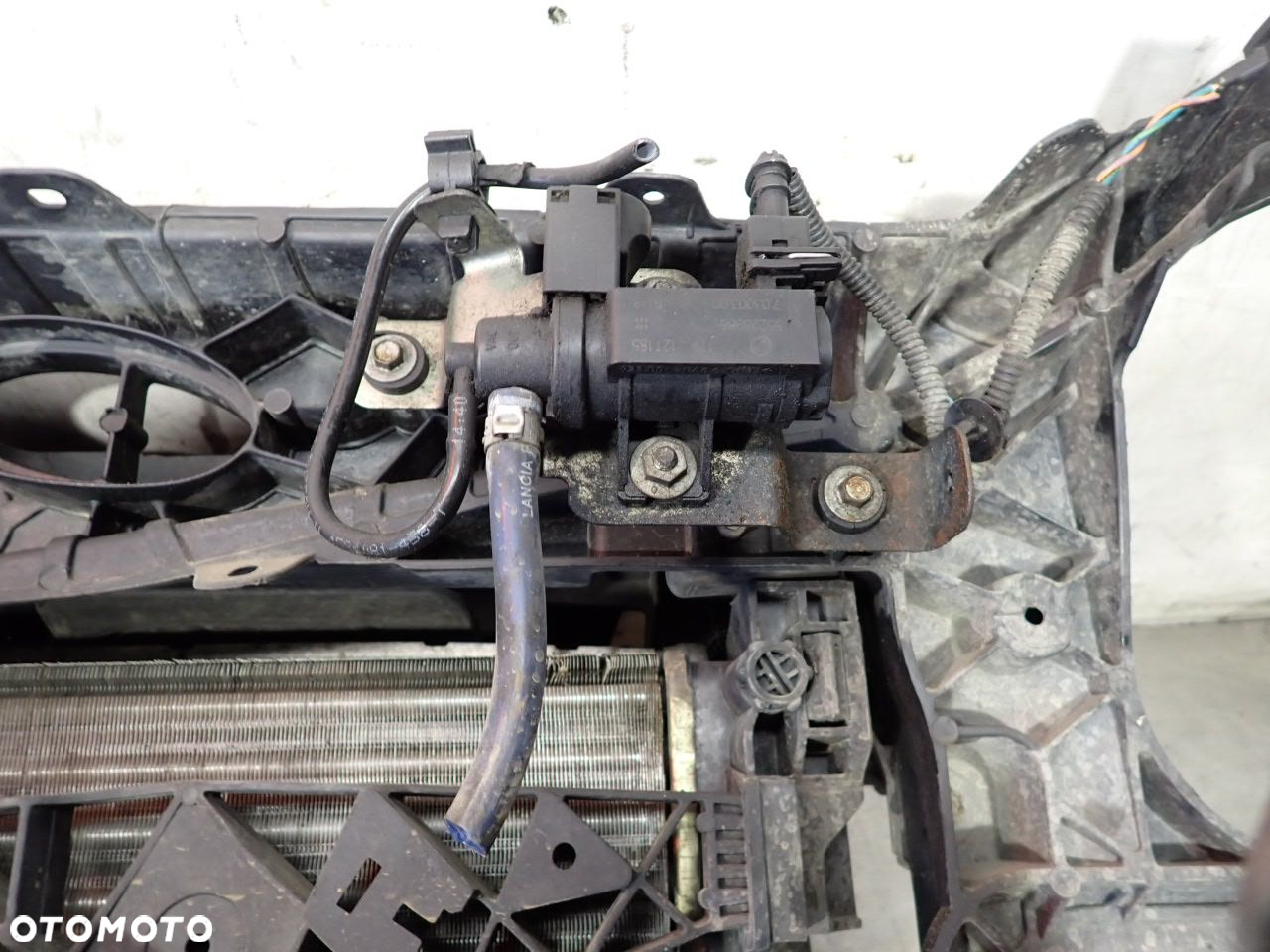 PAS PRZEDNI FIAT PUNTO 2012 - 14