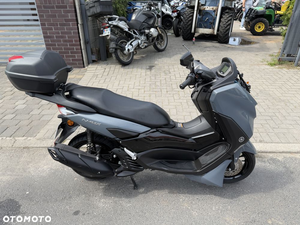 Yamaha NMAX - 4