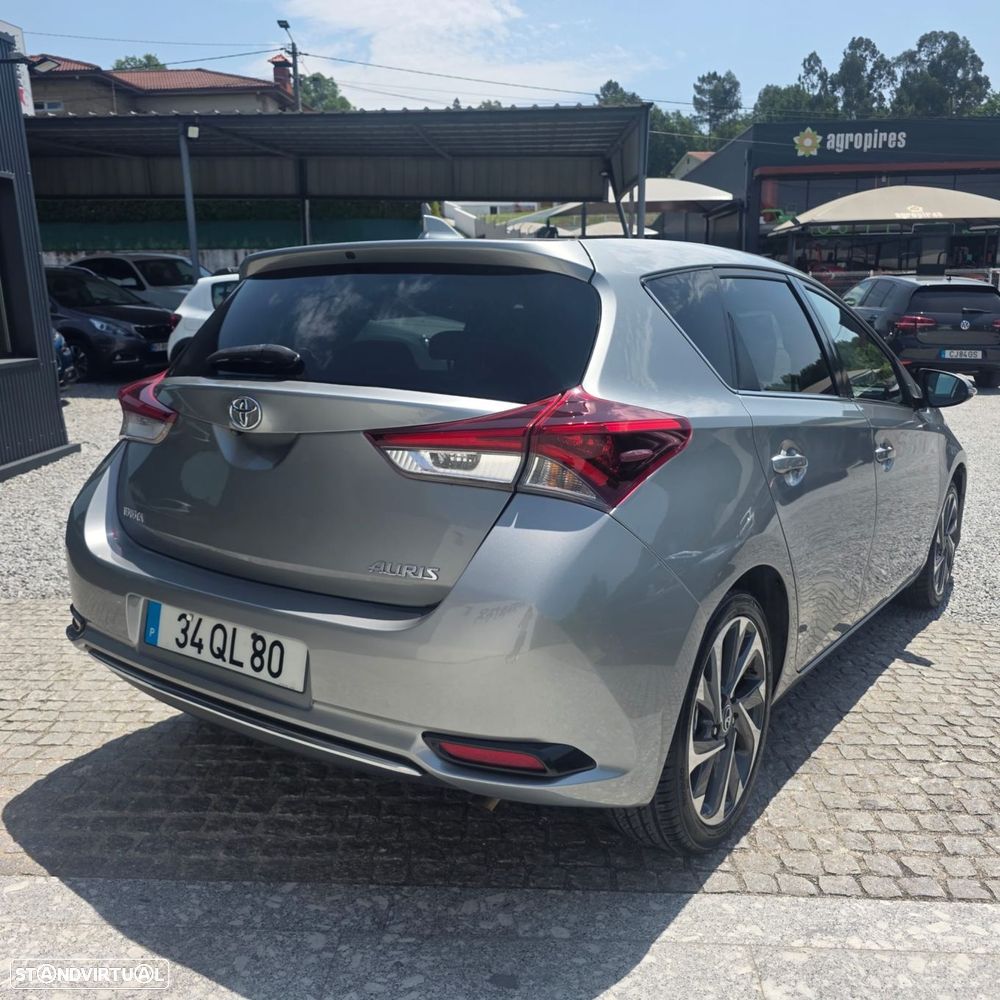 Toyota Auris 1.4 D-4D Comfort+Pack Sport - 8