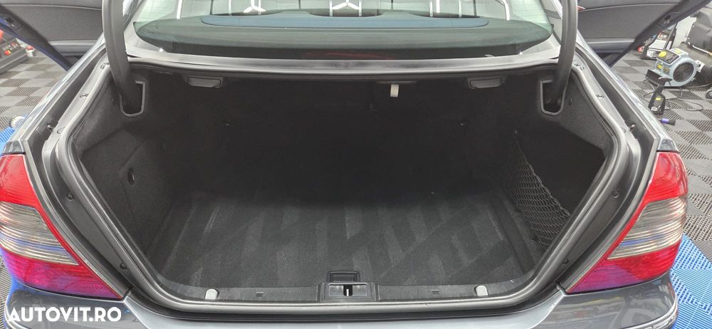 Mercedes-Benz E 220 CDI Automatik Elegance - 8