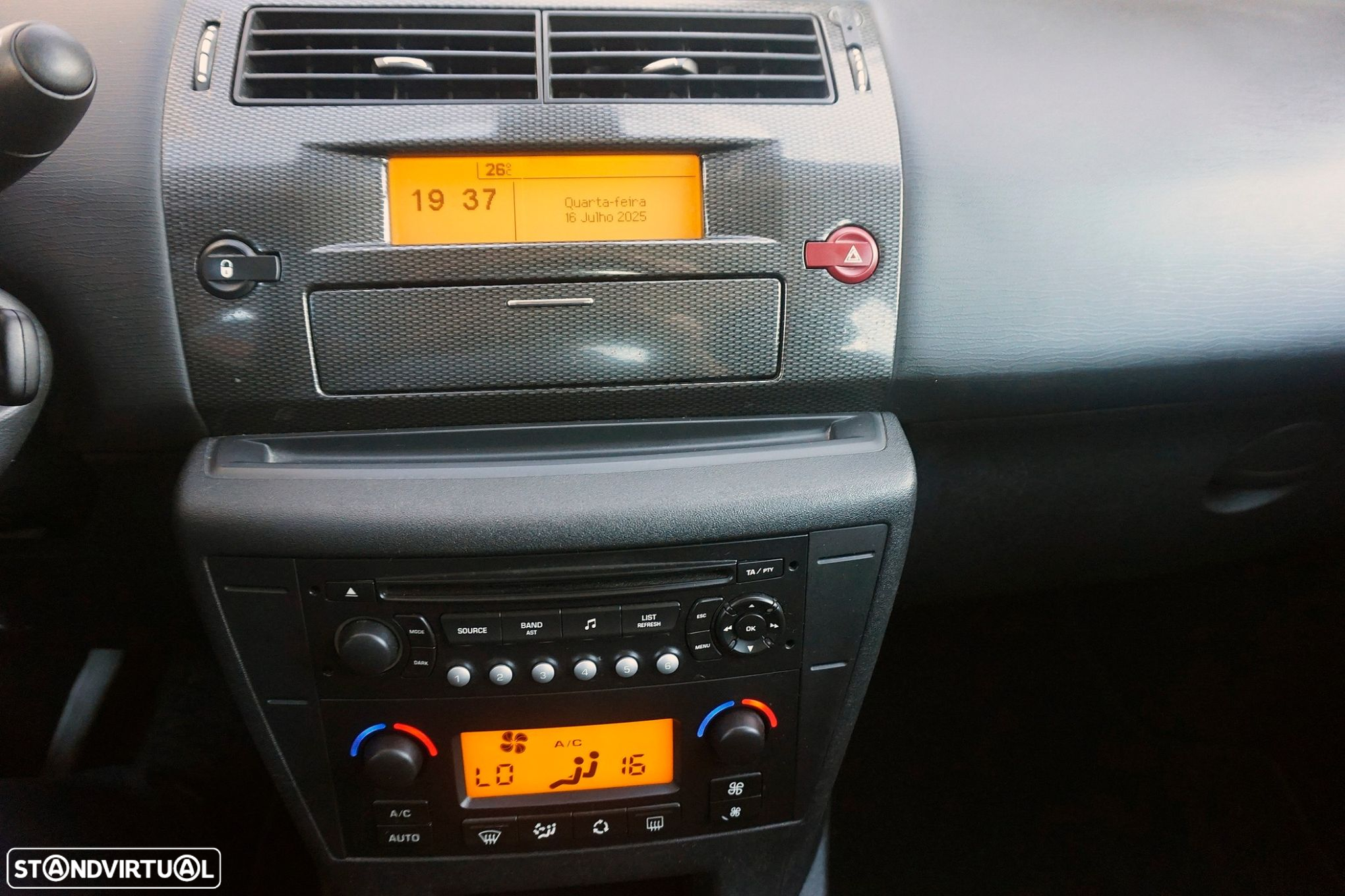 Citroën C4 1.4 16V SX - 9