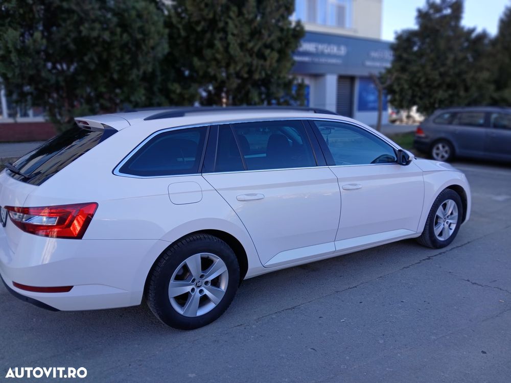 Skoda Superb 2.0 TDI DSG Style - 13