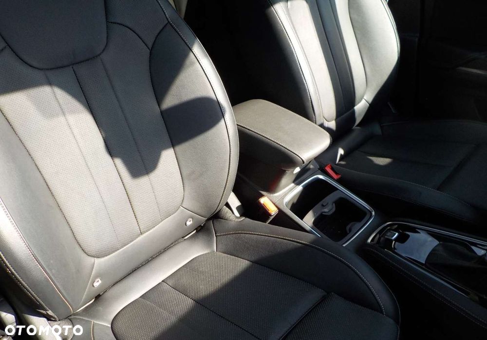 Opel Crossland X - 18